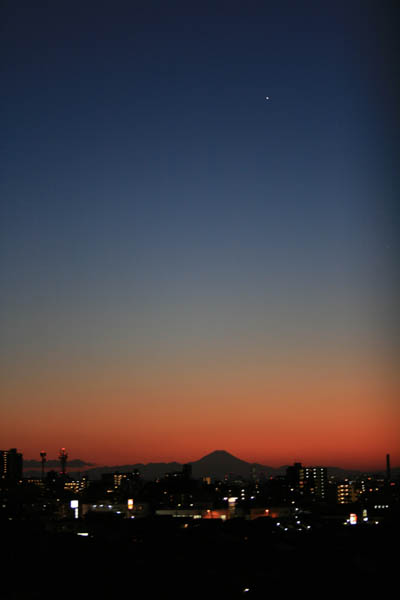 富士と一番星
