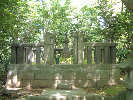 日野俊基墓