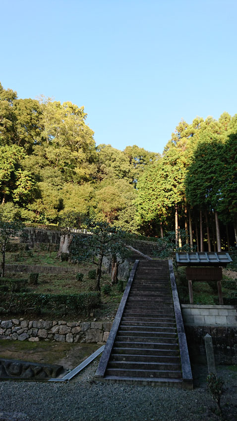 舒明天皇陵（押坂陵）