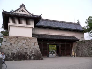 大手門