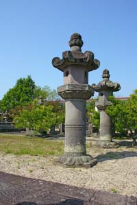 千葉太郎助等奉納石灯籠