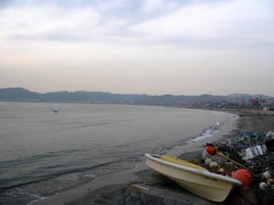 材木座海岸より由比ガ浜